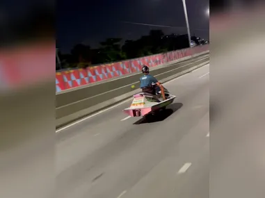 Equipes do Gate (Grupo de Ações Táticas Especiais) da Polícia Militar foram chamadas e isolaram o local e a rua Vergueiro