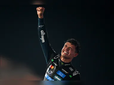 Carros durante a corrida: categoria “Graduados” ainda tem quatro na disputa pelo título