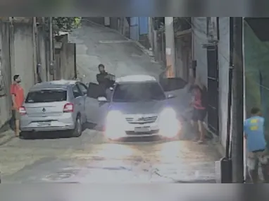 Imagem ilustrativa da imagem VÍDEO | Homem é morto a tiros e duas pessoas ficam feridas em ataque na Serra