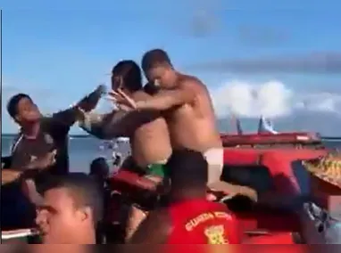Imagem ilustrativa da imagem Prefeitura interdita barraca onde casal de turistas foi agredido em Porto de Galinhas