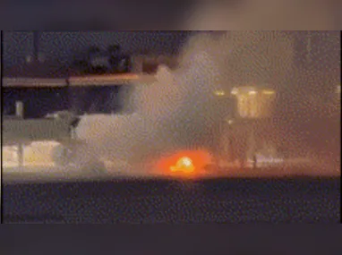Imagem ilustrativa da imagem Vídeo mostra pânico em avião após incêndio em Guarulhos; passageiros foram retirados por inflável
