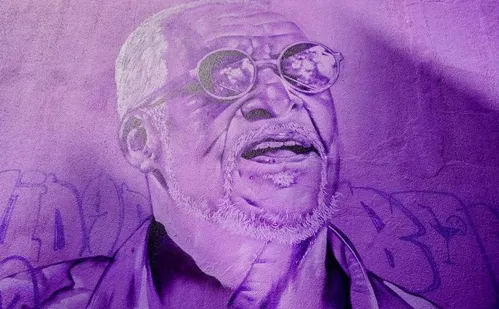 
          Imagem ilustrativa da imagem "A Cara de Vitória": projeto transforma a capital em galeria de arte a céu aberto
          