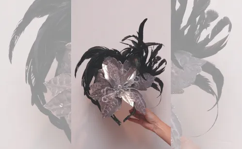 
          Imagem ilustrativa da imagem Acessórios para brilhar no Carnaval
          