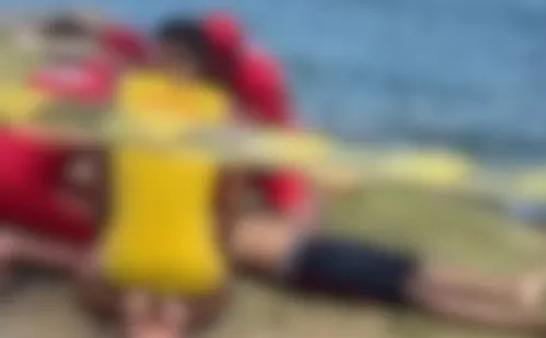 
          Imagem ilustrativa da imagem Adolescente de 17 anos morre afogado após pular de píer em Vitória
          