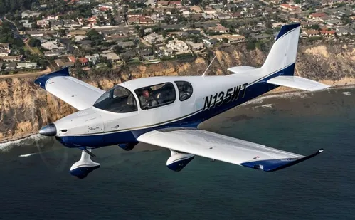 
          Imagem ilustrativa da imagem Anac reconhece aeronave produzida no ES e autoriza vendas
          