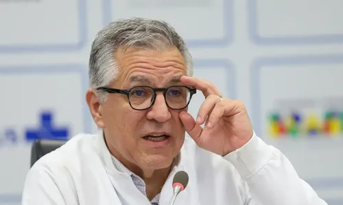 
          Imagem ilustrativa da imagem Ministro da Saúde defende tratar bets como problema de saúde pública, como tabaco
          