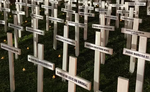 
          Imagem ilustrativa da imagem Após 7 anos, tragédia de Brumadinho será examinada na Justiça
          