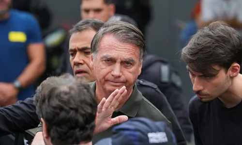
          Imagem ilustrativa da imagem Bolsonaro tem prisão preventiva mantida após audiência de custódia
          