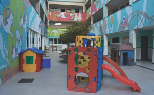 
          Imagem ilustrativa da imagem Após vencer o câncer, jovem passa no Ifes
          