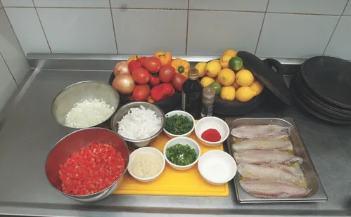 
          Imagem ilustrativa da imagem Aprenda a fazer a receita de tilápia do melhor self-service do Brasil
          