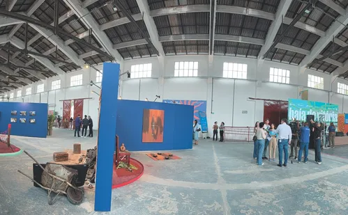 
          Imagem ilustrativa da imagem Armazém do Porto vira ponto de encontro da arte em Vitória
          