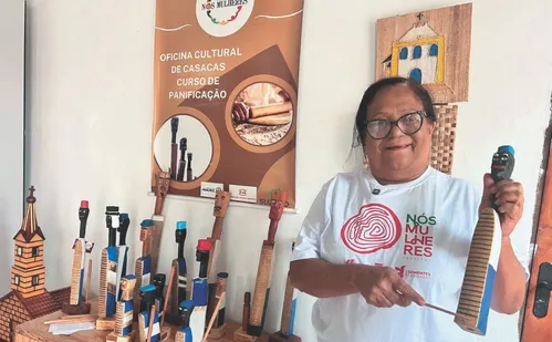 
          Imagem ilustrativa da imagem Artesanato ganha vida e vira experiência turística em Aracruz
          