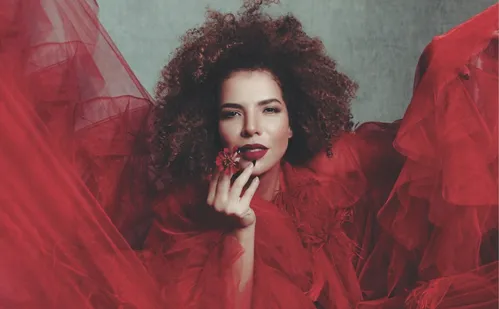 
          Imagem ilustrativa da imagem Artistas capixabas celebram Temporada de Abertura do Cais das Artes
          