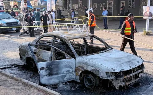 
          Imagem ilustrativa da imagem Ataque suicida em frente a tribunal deixa ao menos 12 mortos no Paquistão
          