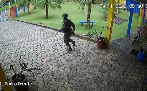 
          Imagem ilustrativa da imagem Atirador de escolas em Aracruz é solto após 3 anos
          