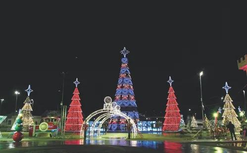 
          Imagem ilustrativa da imagem Atrações para toda família nas vilas natalinas do ES
          