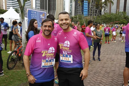 
          Imagem ilustrativa da imagem Autoridades marcam presença na Corrida Tribuna Ruas da Cidade
          