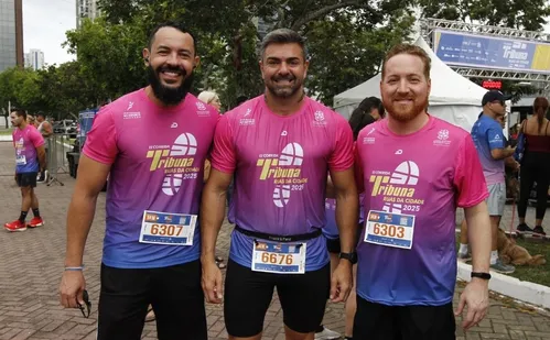 
          Imagem ilustrativa da imagem Autoridades marcam presença na Corrida Tribuna Ruas da Cidade
          