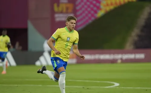 
          Imagem ilustrativa da imagem Brasil marca no último minuto e garante vaga na semi do Mundial Sub-17
          