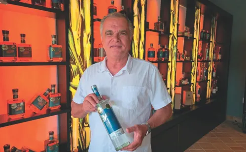 
          Imagem ilustrativa da imagem Cachaça capixaba ganha ouro em competição internacional
          