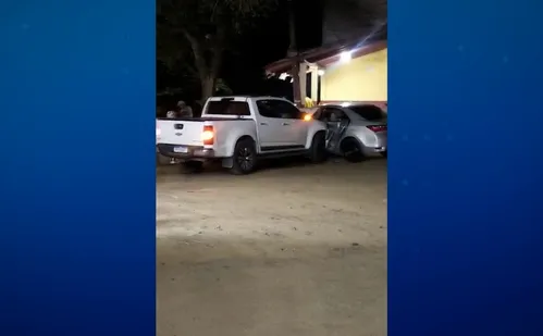 
          Imagem ilustrativa da imagem VÍDEO: Caminhonete cruza rodovia, atinge moto e mata piloto na BR-101 em Fundão
          