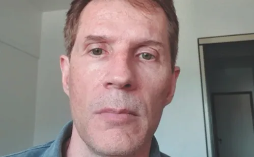 
          Imagem ilustrativa da imagem Capacitação em IA amplia chances no mercado e ameaça quem não se atualiza
          