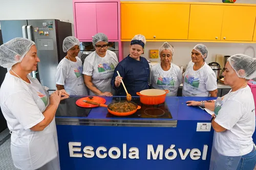 
          Imagem ilustrativa da imagem Capacitação, emprego e renda
          