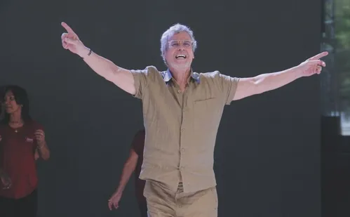 
          Imagem ilustrativa da imagem Carlinhos de Jesus: “Achei que nunca mais voltaria a dançar”
          