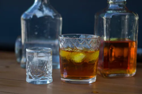 
          Imagem ilustrativa da imagem Casos de intoxicação por metanol crescem em PE
          