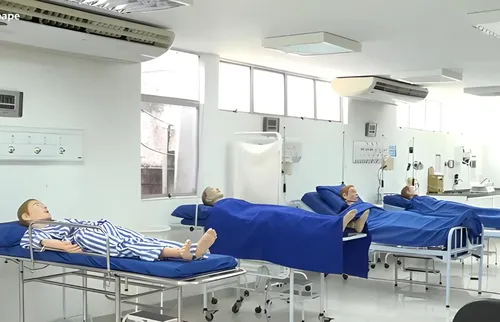 
          Imagem ilustrativa da imagem Centro universitário do Recife abre cursos de férias gratuitos até 30 de janeiro
          