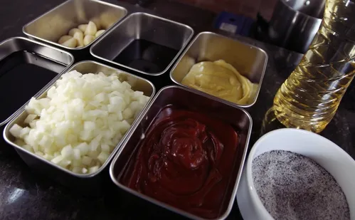 
          Imagem ilustrativa da imagem Cinco molhos especiais para acompanhar o churrasco
          