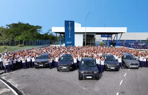 
          Imagem ilustrativa da imagem Com ciclo de R$ 13 bilhões em curso, Stellantis anuncia lançamentos em Goiana
          