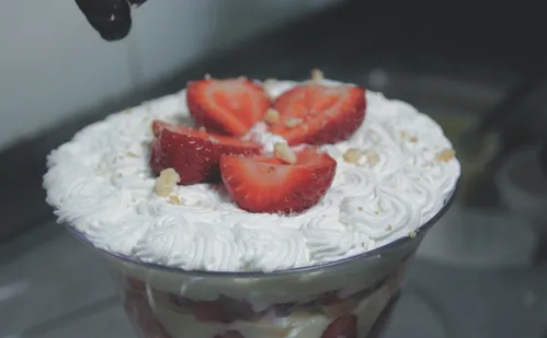 
          Imagem ilustrativa da imagem Como fazer um pavê na taça para saborear na ceia de Natal
          