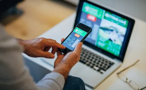 
          Imagem ilustrativa da imagem Compulsão por jogos: doença atinge desde adolescentes a idosos
          