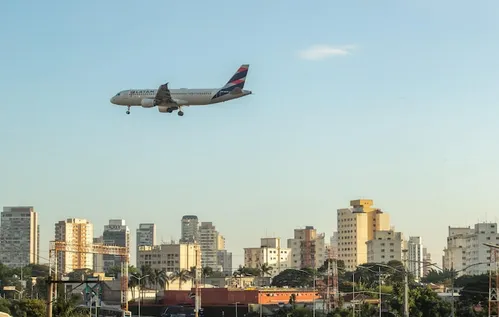 
          Imagem ilustrativa da imagem Congonhas avança para operar voos internacionais a partir de 2028; América Latina é o foco
          