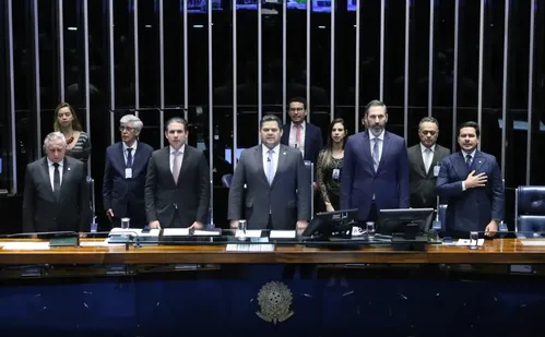 
          Imagem ilustrativa da imagem Congresso aprova orçamento para 2026
          