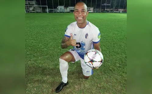 
          Imagem ilustrativa da imagem Copa Metropolitana 2025: “Ronaldinho do Irã” quer artilharia e título
          