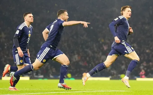 
          Imagem ilustrativa da imagem Copa do Mundo chega a 39 seleções classificadas; veja todas
          