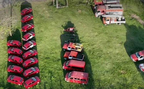 
          Imagem ilustrativa da imagem Corpo de Bombeiros do ES vai leiloar 38 veículos e outros bens dia 29 de novembro
          