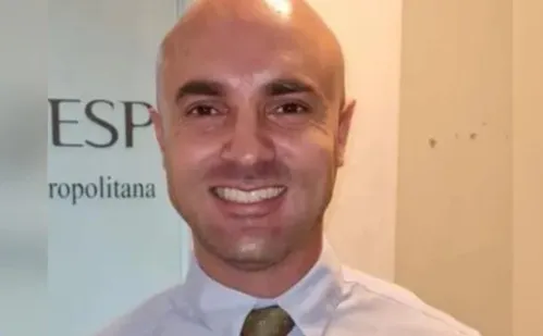 
          Imagem ilustrativa da imagem Corpo de advogado e professor de escola de elite é achado carbonizado em SP
          