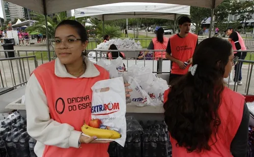 
          Imagem ilustrativa da imagem Corrida Tribuna Ruas da Cidade: atletas com deficiência brilham na prova
          