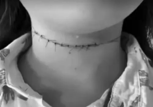 
          Imagem ilustrativa da imagem Criança de 10 anos é ferida no pescoço por linha com cerol em Camaragibe
          