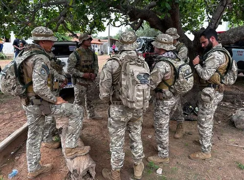 
          Imagem ilustrativa da imagem Crianças desaparecidas em Bacabal, no Maranhão; veja como estão as buscas
          