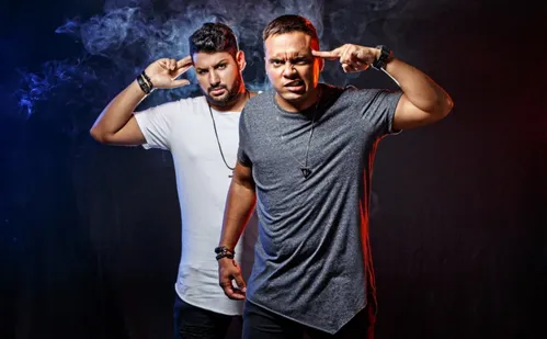 
          Imagem ilustrativa da imagem Dança e festas em clima das férias
          