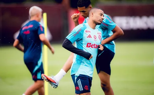 
          Imagem ilustrativa da imagem De La Cruz é vetado pelos médicos e Flamengo terá 12 desfalques em visita ao Sport
          