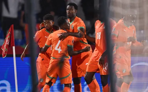 
          Imagem ilustrativa da imagem De virada, Costa do Marfim bate Gabão no fim e garante liderança do Grupo F
          