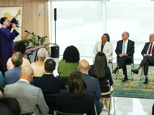 
          Imagem ilustrativa da imagem Decreto de Lula reconhece cultura gospel como manifestação cultural nacional
          