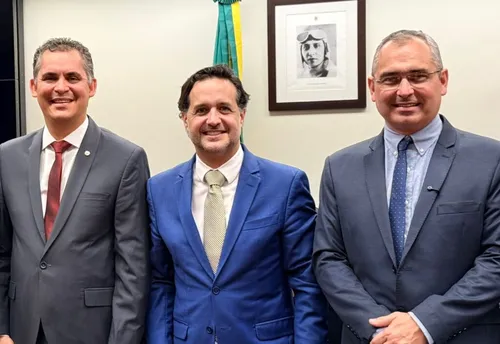 
          Imagem ilustrativa da imagem Deputados vão anunciar filiação ao Podemos
          