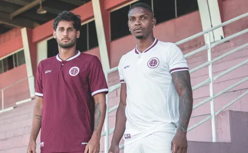 
          Imagem ilustrativa da imagem Desportiva lança novo uniforme em homenagem aos 60 anos do Engenheiro Araripe
          