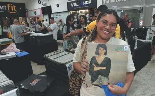 
          Imagem ilustrativa da imagem Discos raros de vinil podem chegar a R$ 2.500
          